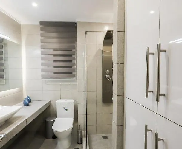 Erythrina #colony_deluxe_suite * سالونيك